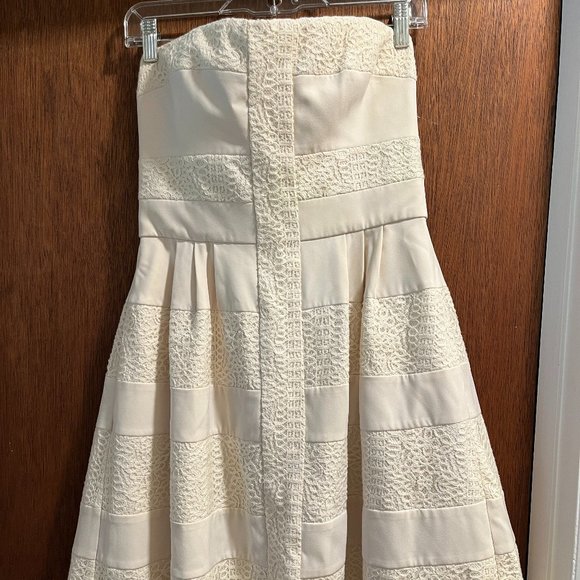 BCBG Strapless Cream Colored Size 10 Dress - Picture 1 of 3